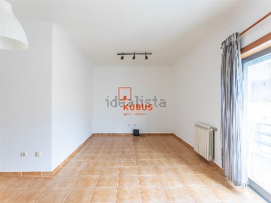 Apartamento T3 à venda na Rua de São Tomé e Príncipe