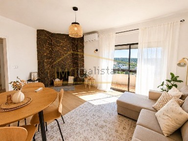 Apartamento T2 à venda em Ladeira da Enfermaria Militar, 2