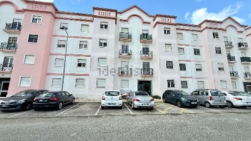 Apartamento T2 à venda em Samora Correia
