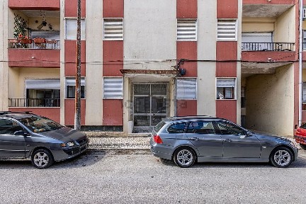 Apartamento T2 à venda na Avenida Calouste Gulbenkian