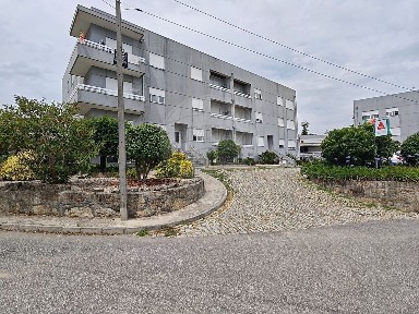 Apartamento T2 à venda em Luzim e Vila Cova