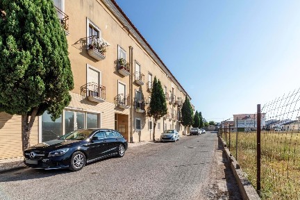 Apartamento T3 à venda na Rua Ricardo Chibanga, 3