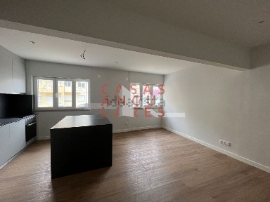 Apartamento T2 à venda na Rua Fábrica da Fiação