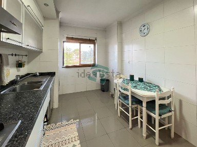 Apartamento T3 à venda na Avenida Dom Dinis