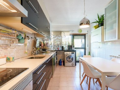 Apartamento T3 à venda em Nossa Senhora da Piedade
