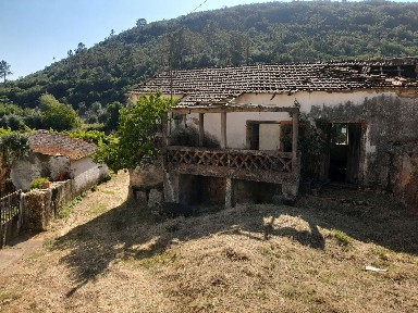 Moradia independente à venda em Penela s/n