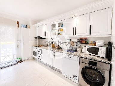 Apartamento T2 à venda na Rua Dom Manuel I