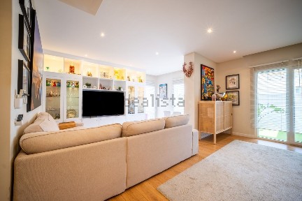 Apartamento T3 à venda na Rua Coimbra, 83