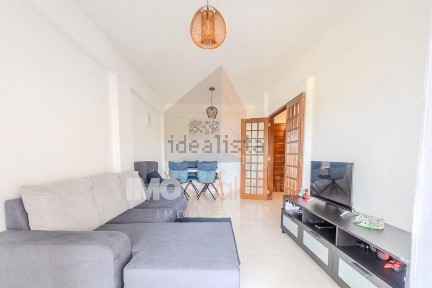 Apartamento T3 à venda na Rua Aquilino Ribeiro, 9
