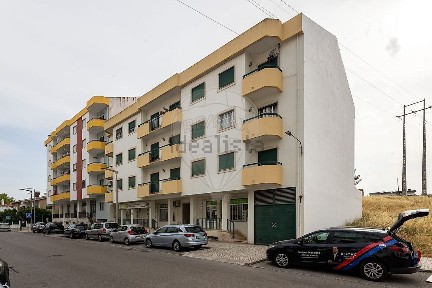 Apartamento T3 à venda em Nossa Senhora de Fátima