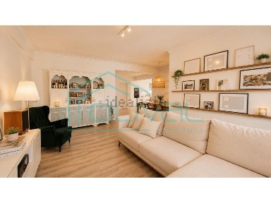 Apartamento T3 à venda em Samora Correia