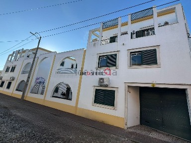 Apartamento T3 à venda em Almeirim