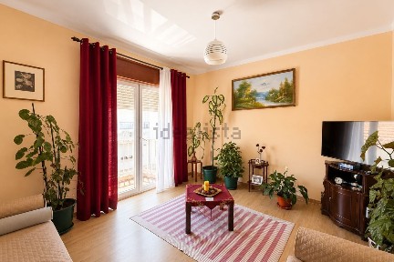 Apartamento T2 à venda na Rua da Fé