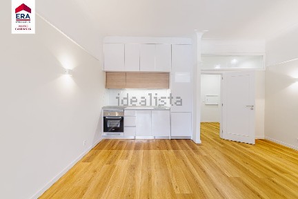 Apartamento T1 à venda na Rua de Pinto Bessa