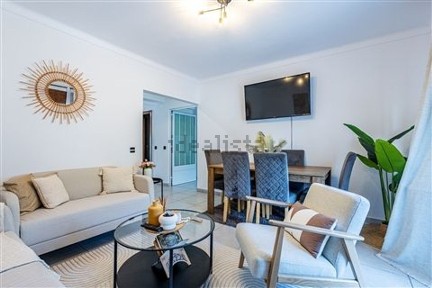 Apartamento T3 à venda na Avenida Marquês de Pombal