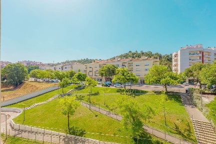 Apartamento T3 à venda na Praceta Augusto Brás Ruivo, 9