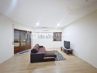 Apartamento T3 à venda na Rua Joaquim Rodrigues Parracho, 6