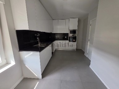 Apartamento T3 à venda na Avenida Xanana Gusmão s/n