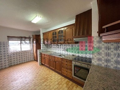 Apartamento T3 à venda em Rio Maior