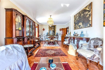 Apartamento T3 à venda no Largo de Dom Diogo Fernandes de Almeida s/n