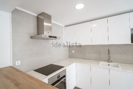 Apartamento T2 à venda na Rua João Afonso s/n
