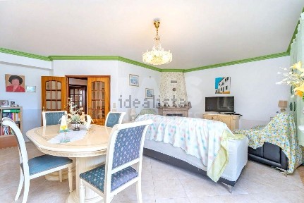 Apartamento T3 à venda na Rua do Alecrim