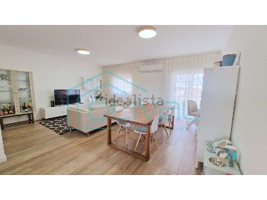 Apartamento T3 à venda em Samora Correia