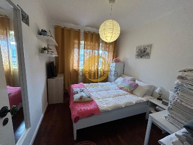 Apartamento T3 à venda na Rua Doutor João da Costa Lima, 61
