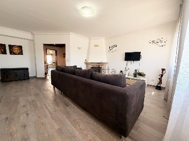 Apartamento T3 à venda na Rua do Alecrim