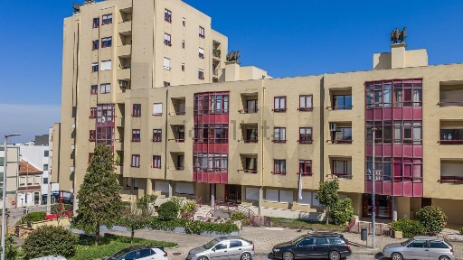 Apartamento T3 à venda na Areosa - Fernão de Magalhães