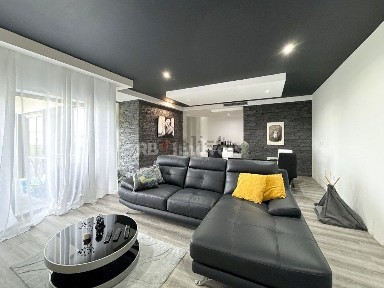 Apartamento T3 à venda na Rua da Barroca