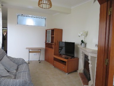 Apartamento T4 à venda na Rua Doutor José António Vieira