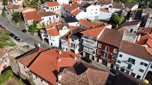 Avô, Avenida Brás Garcia de Mascarenhas