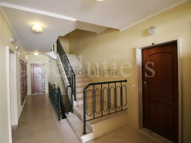 Apartamento T3 à venda na Rua Drª. Helena Stoffel s/n