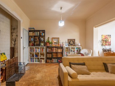 Apartamento T2 à venda na Rua Primeiro de Dezembro