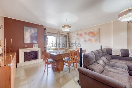 Apartamento T3 à venda na Rua José Régio