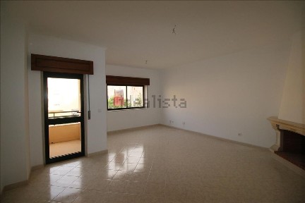Apartamento T4 à venda na Rua das Figueiras
