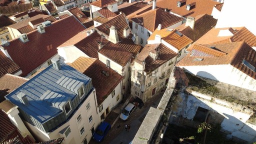 Moradia em banda à venda na Alta - Praça da República