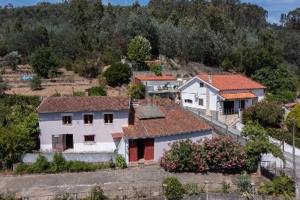 Vila Nova do Ceira, Rua dos Carvalhais de Cima, 18