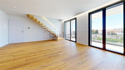 Duplex à venda na Rua Lourenço Chaves de Almeida