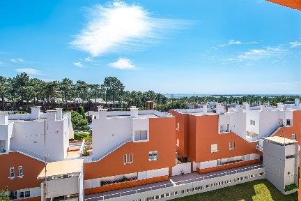 Arrendamento de duplex na Avenida do Cabedelo