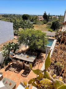 Arrendamento de moradia geminada em Porches