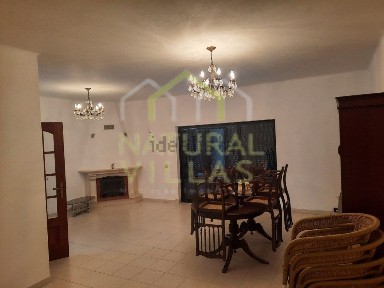 Arrendamento de andar de moradia no Centro Histórico Este de Loulé