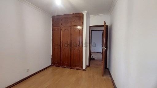Madalena e Samaiões, Avenida Dom João I, 77