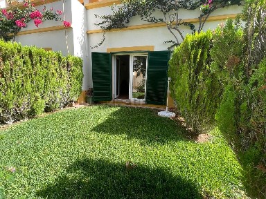 Arrendamento de moradia em banda na Aldeamento monte da eira lote 8