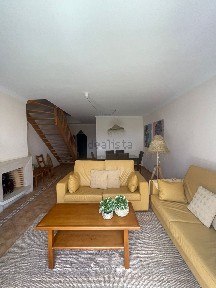 Arrendamento de moradia geminada na Rua de Real Village - Praia Verde