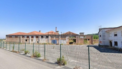 Armazém à venda na Rua do Pedrogão s/n