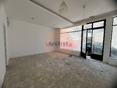 Espaço comercial à venda em Peniche
