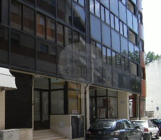 Espaço comercial à venda na Rua Engenheiro Adelino Amaro Costa