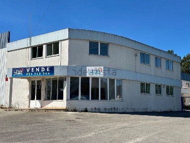 Armazém à venda em Ortigosa